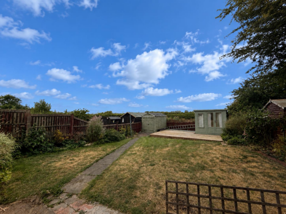 3 bed House to rent Image 11