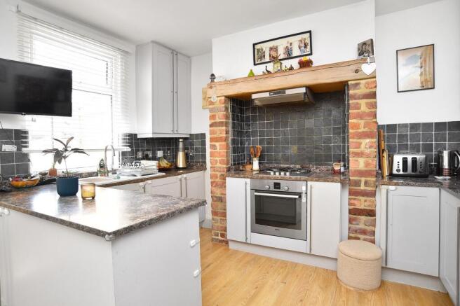 2 bed Terraced for sale Image 7