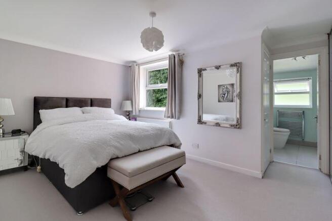 Beech Hill Road, Sunningdale photo 4
