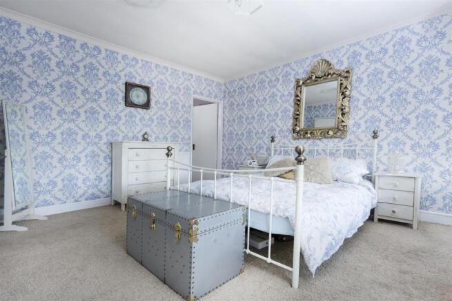 bed13.jpg