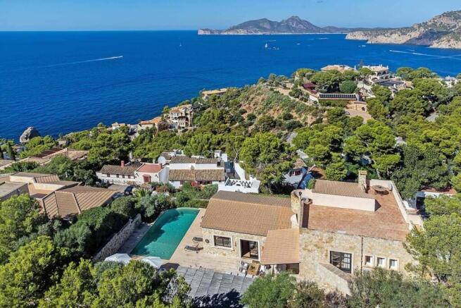 02-la mola-Mediterrane Villa im Fincastil mit spektakulaerem Meerblick und Vermietungslizenz-kaufen-anwesen