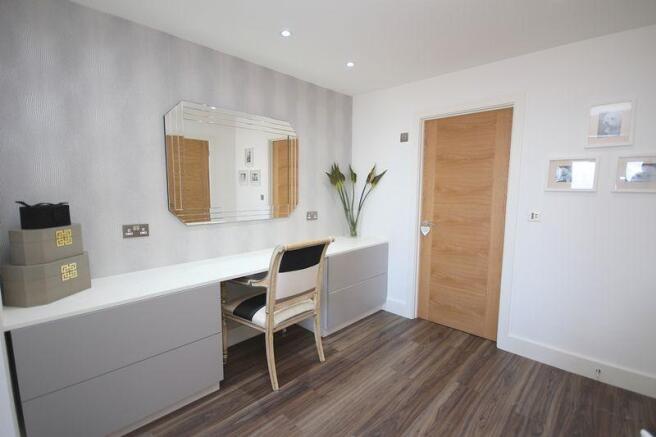 Dressing Area ...