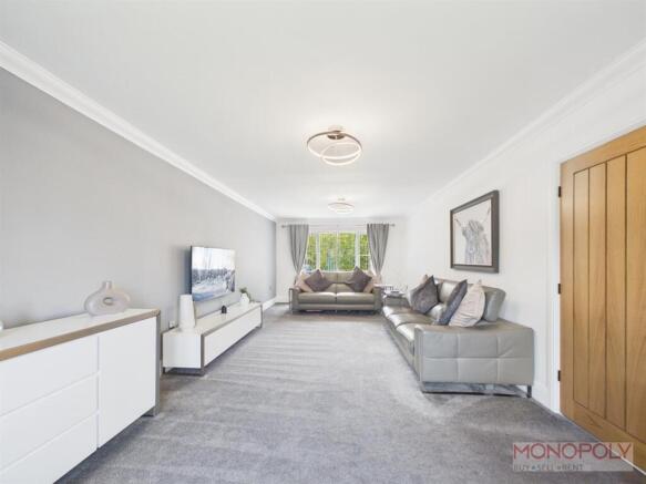 CAM03815G0-PR0430-STILL004.jpg