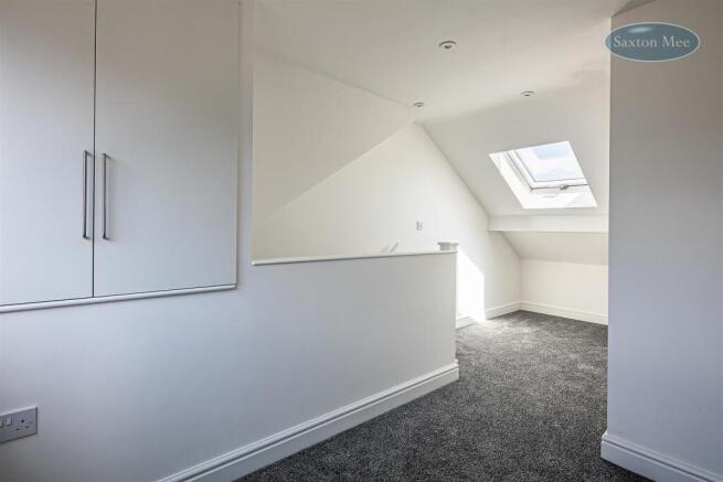3 bed Terraced for sale Image 12