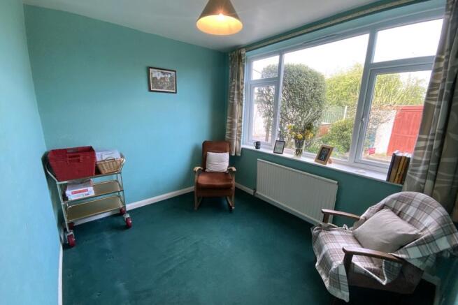 SITTING ROOM 