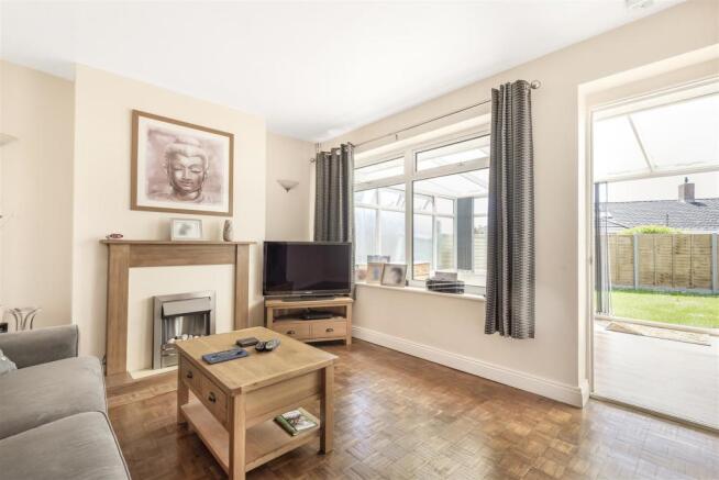 Lounge / Dining Room