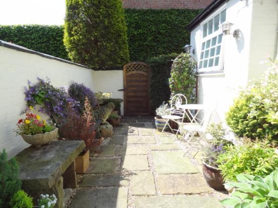 Rear Garden (1)