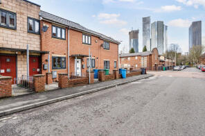 20, Leaf Street, Manchester M15 5LE
