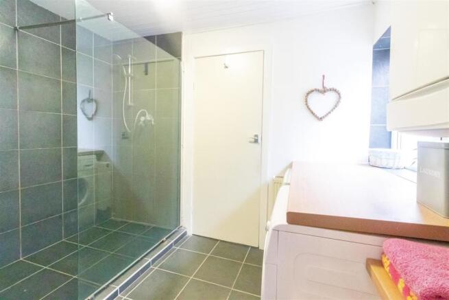 Utility/Shower Room