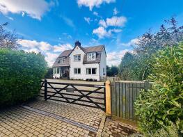 Manor Cottage, Lower Icknield Way, Aylesbury HP22 5LR