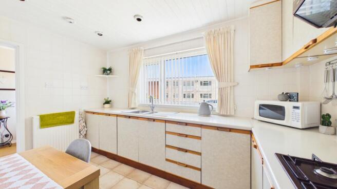 3 bed End of Terrace for sale Image 5