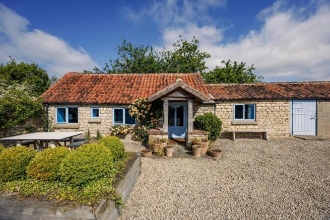 4 bed Character Property for sale Image 10