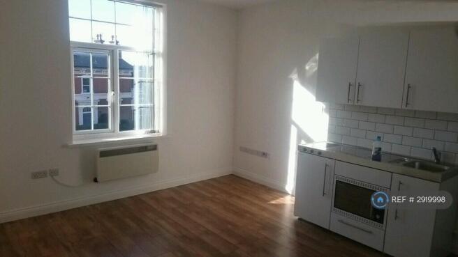 Lounge - Unfurnished