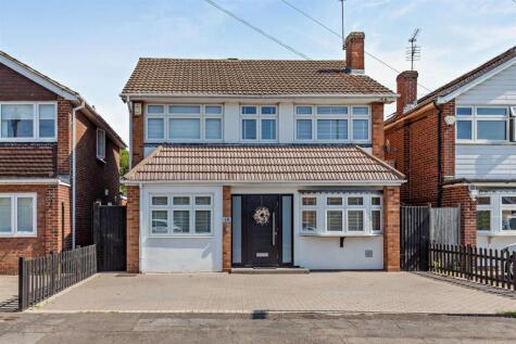 Thorncroft, Hornchurch