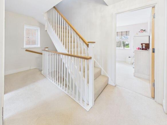 FIRST FLOOR LANDING