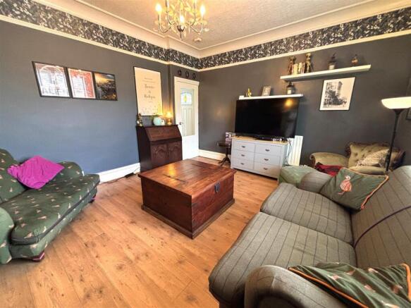 2 bed Semi-Detached for sale Image 12