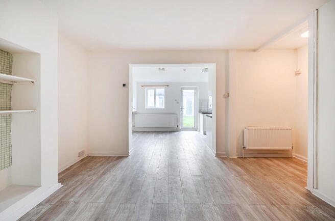 1385260-19-692826...