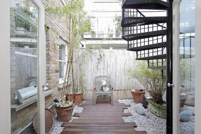 Patio garden
