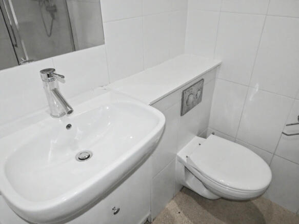 1 bed Flat for sale Image 5