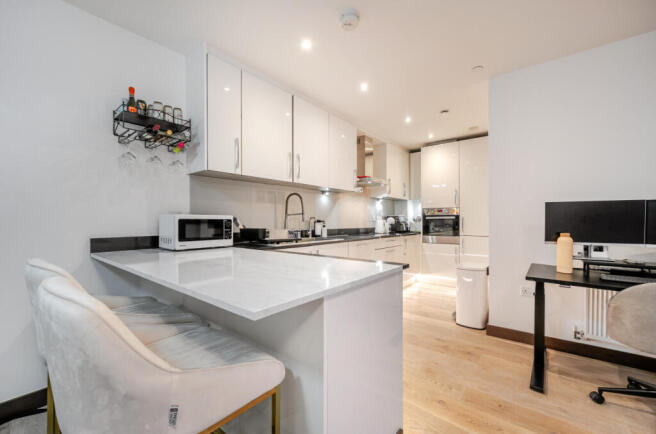 1401239-5-6978b70...