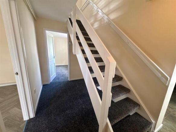 17 hallway.jpg
