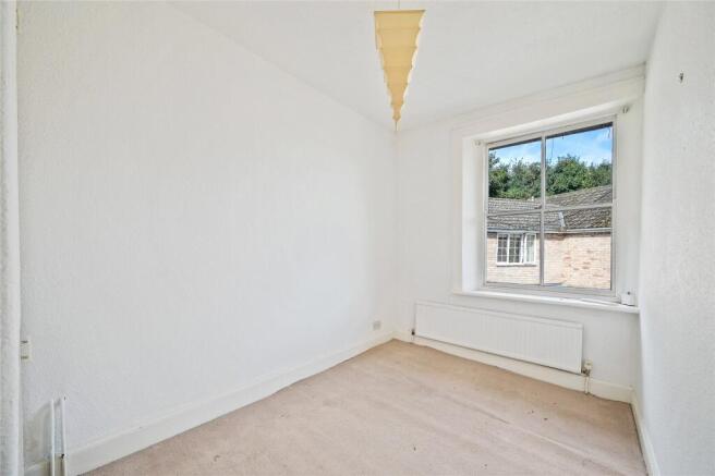 3 bed Apartment for sale Image 12
