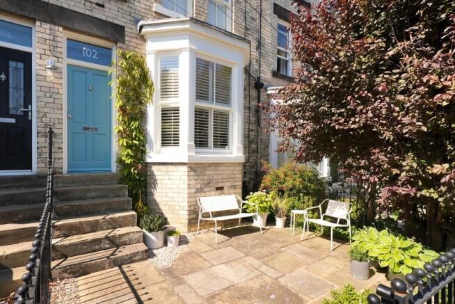 4 bed Terraced for sale Image 5