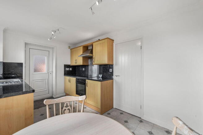 2 bed Semi-Detached for sale Image 9