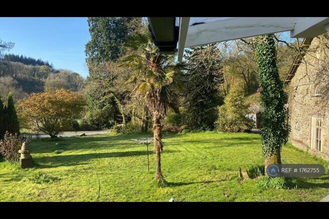 Shared Lawn Area From Balcony