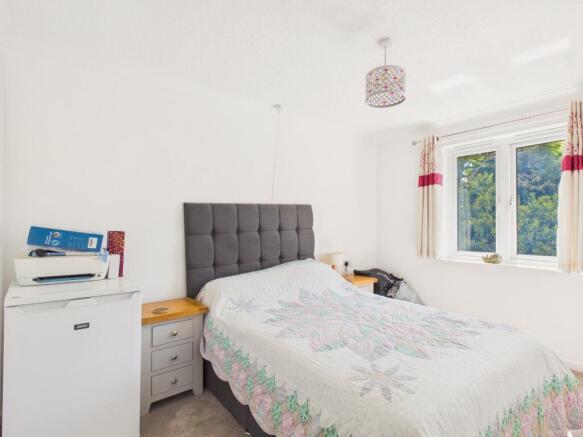 2 bed Apartment for sale Image 11