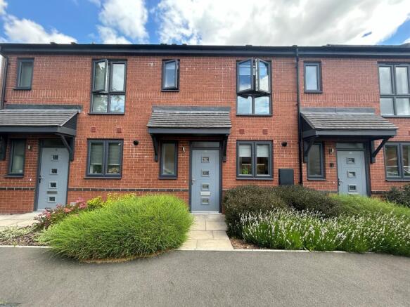 2-bed terraced on Isambard Close, Leamington Spa, £300,000