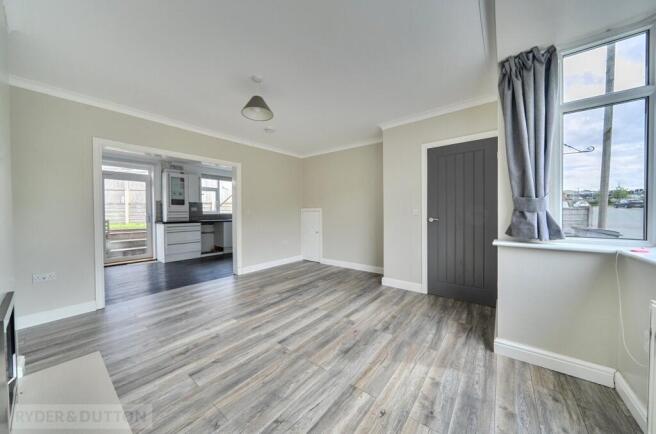 3 bed Semi-Detached for sale Image 7
