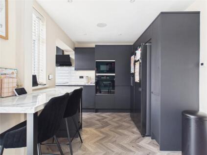 Chestnut Walk, Headley Park, BRISTOL, BS13