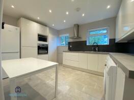 76a, Crawford Gardens, London N13 5TE