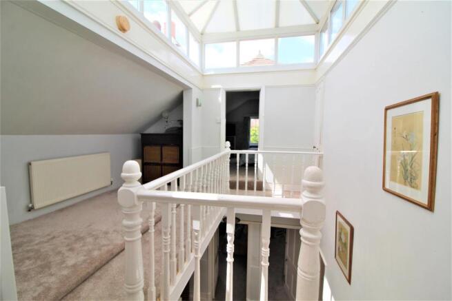 FIRST FLOOR LANDING