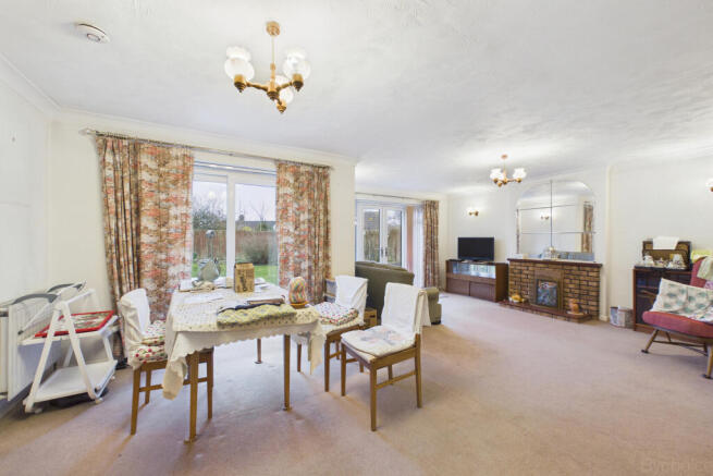 CAM05449G0-PR0047-STILL006