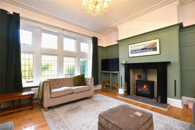 4 bed Semi-Detached for sale Image 11