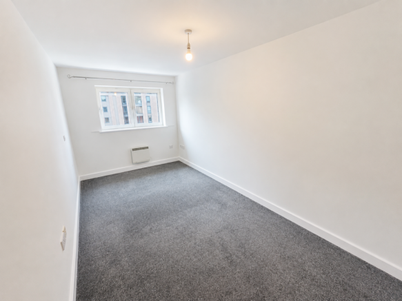 2 bed Flat to rent Image 10
