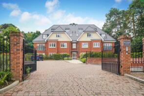 Flat 12, Rothsay Court, Gower Road, Weybridge KT13 0GL