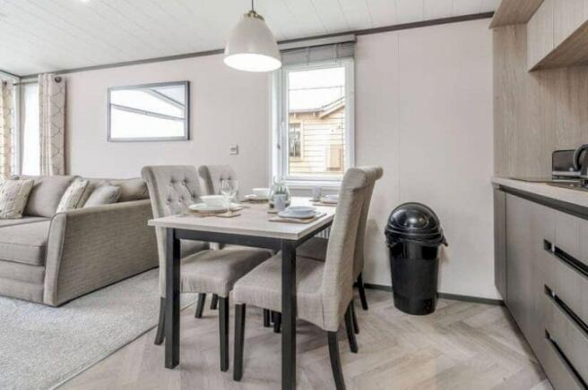 Two Bed Victory Lakewood (42x13), Willow Pastures Country Park, Skirlaugh, Hull, East Riding of Yorkshire, HU11 5AH photo 4