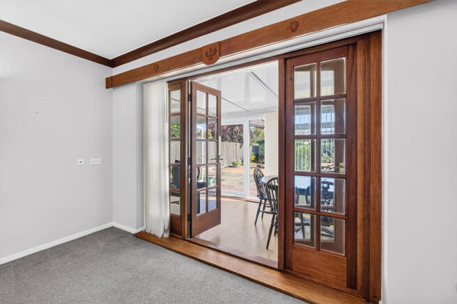 142 Colnies Road, Felixstowe photo 4