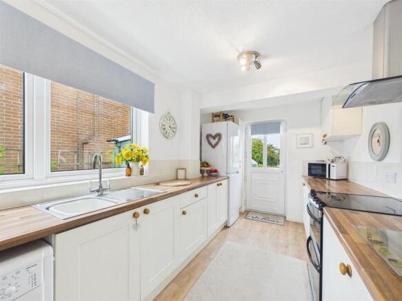 3 bed Detached for sale Image 7