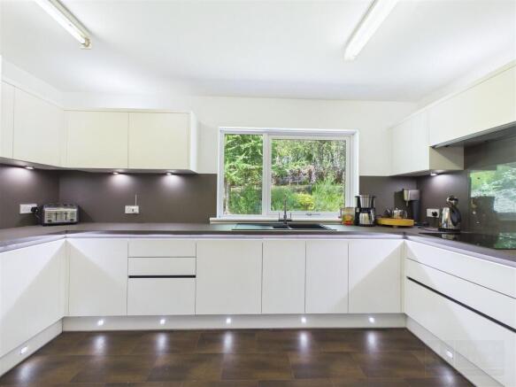 Kitchen / Breakfast