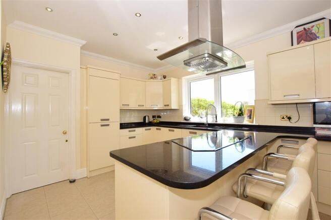 Kitchen / Breakfast Room
