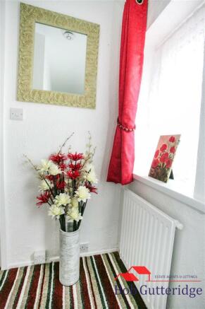 FIRST FLOOR LANDING