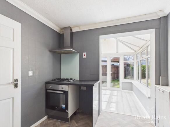 2 bed Semi-Detached for sale Image 6