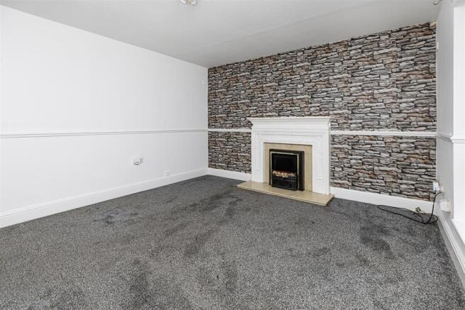 3 bed Terraced for sale Image 11