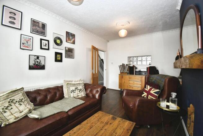 3 bed Semi-Detached for sale Image 9