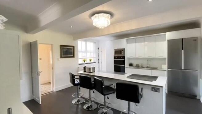 Bargyloo Int Kitchen.jpg