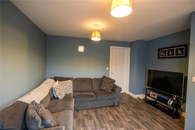 Living Room (2)